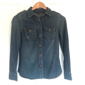Gap distressed denim button down shirt in XS